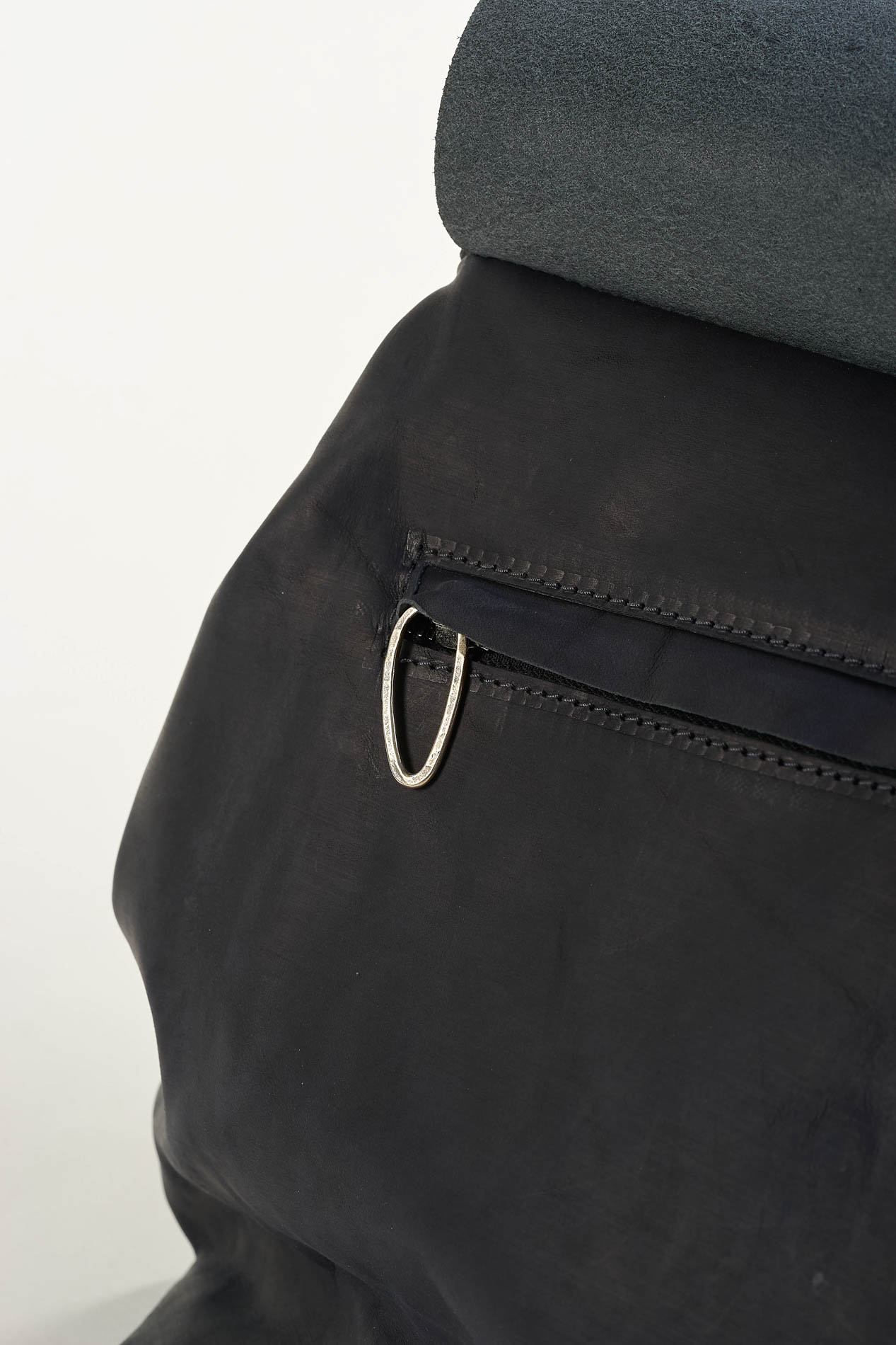 daniele basta leather and silver bags - DETAIL 2